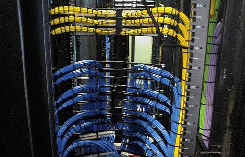 60867835642ad.jpg 企業服務器的選擇有多重要呢.jpg